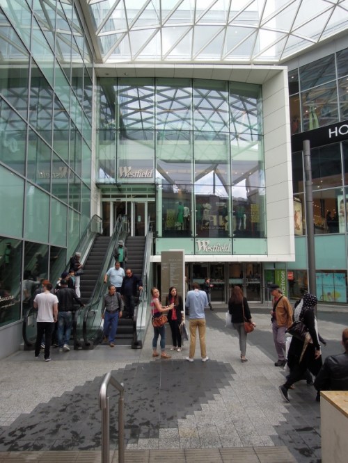 112012_june_london_shopping_cent