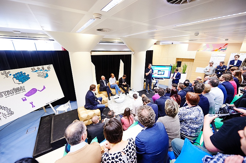 150424_CoStation_0121_LR